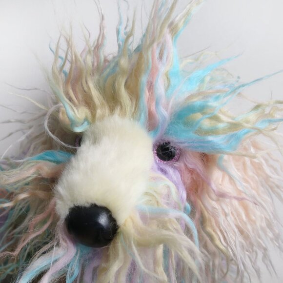 Douglas Jaxton Rainbow Sheepdog - Picture 3 of 10